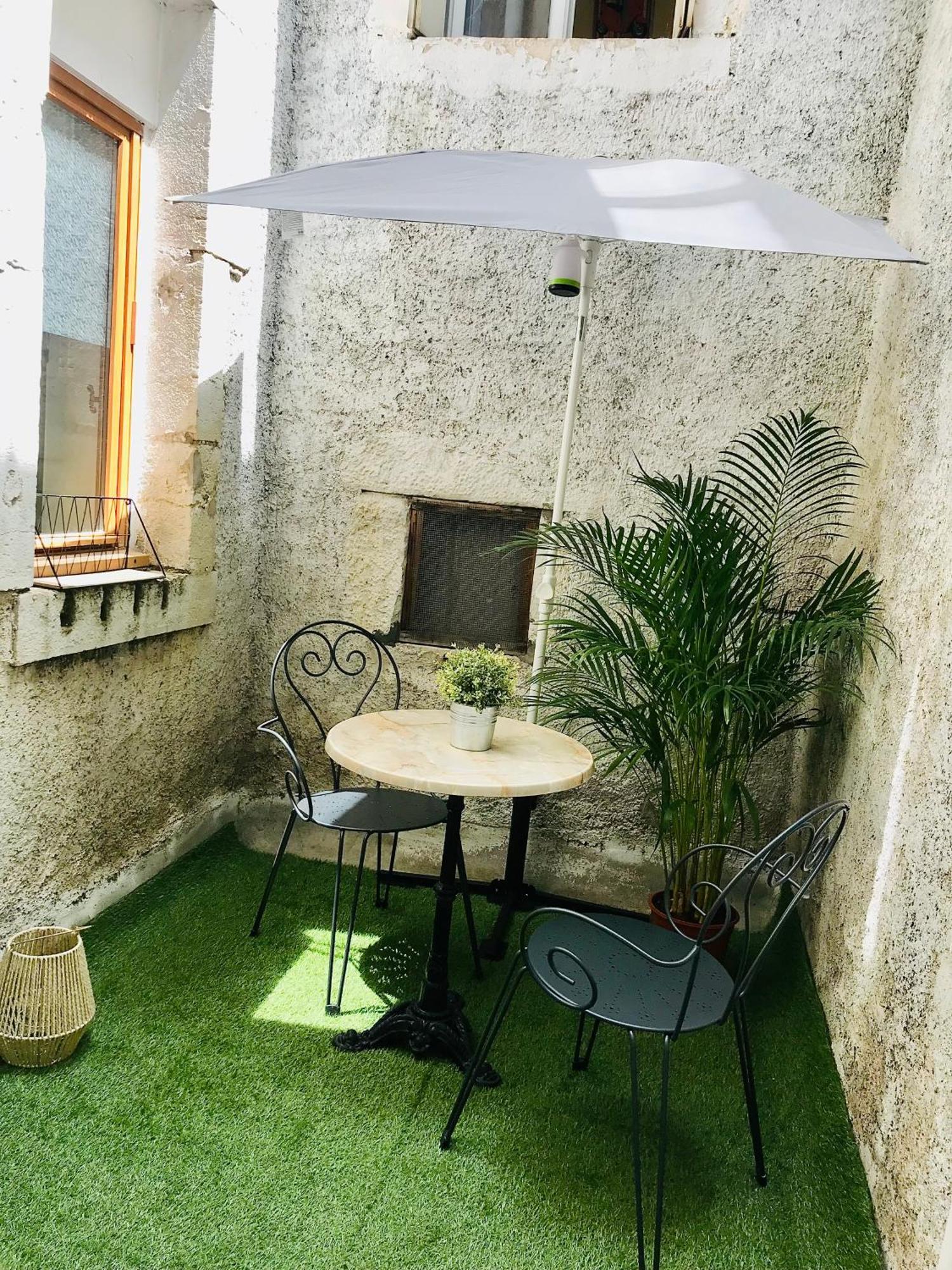 Ferienwohnung Le Pastore Avec Terrasse Dijon Exterior foto